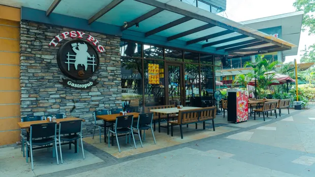 Tipsy Pig Capitol Commons