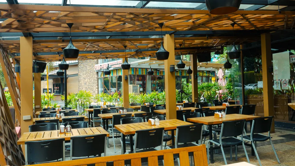 Tipsy Pig Capitol Commons interior, real photo