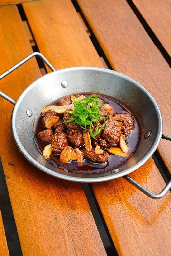Garlic Salpicao