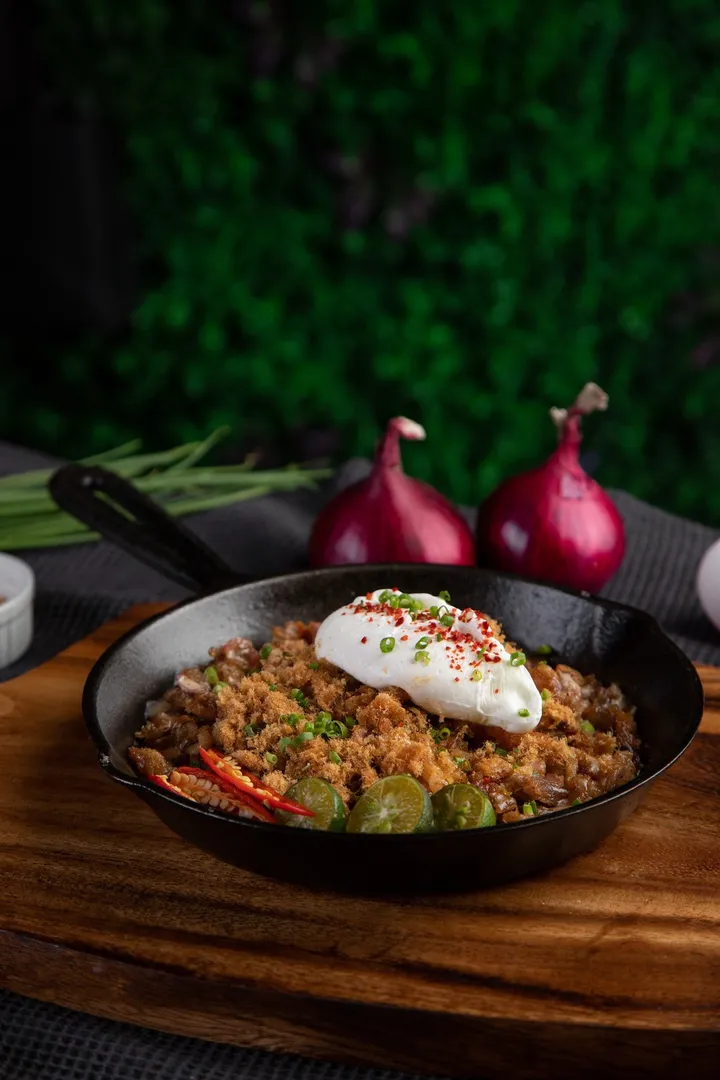 Tipsy Sisig